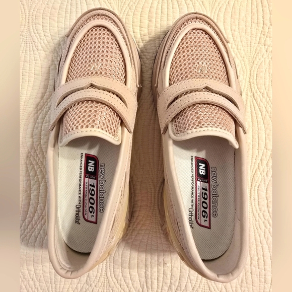 NIB New Balance 1906L Sneaker Loafer In Beige Ladies 7, Mens 5.5 - Picture 3 of 16